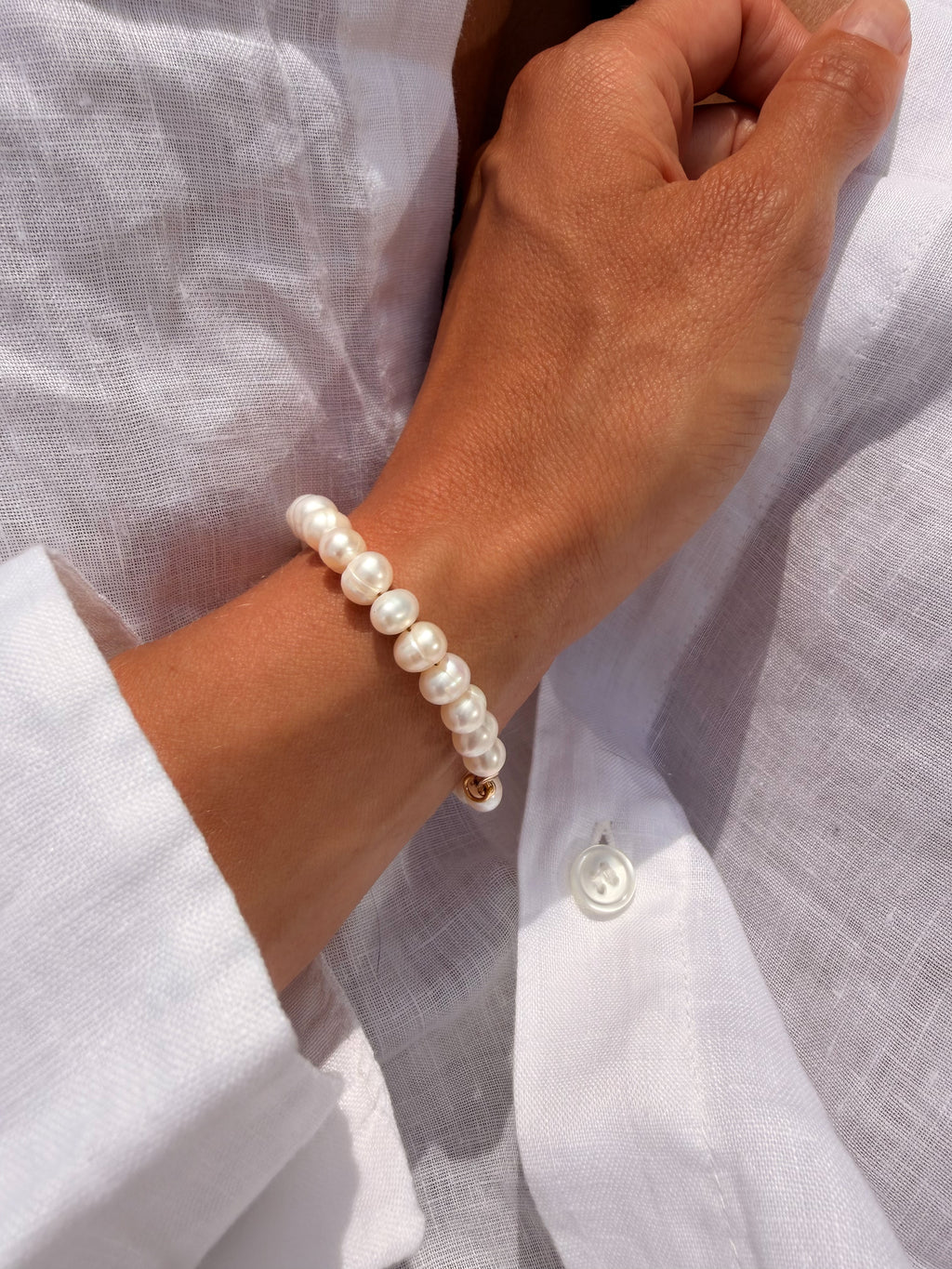 The Pearl Bracelet