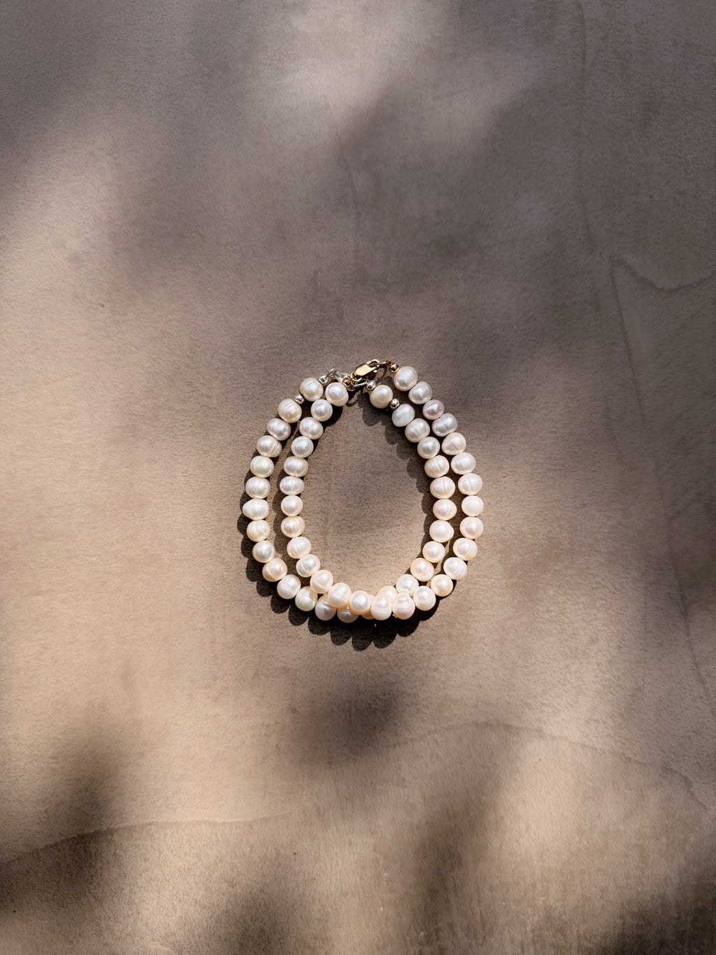 The Pearl Bracelet