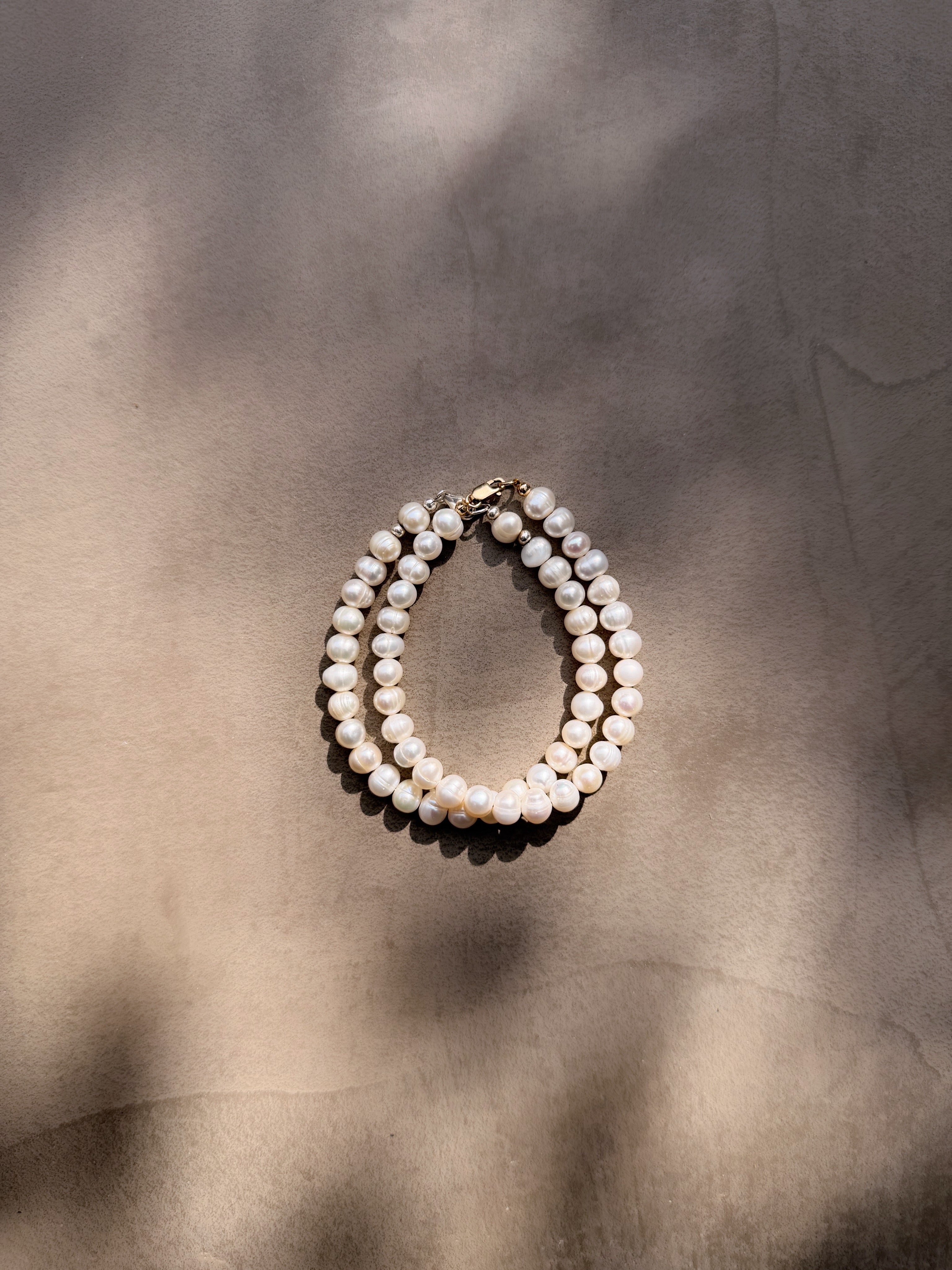 The Pearl Bracelet