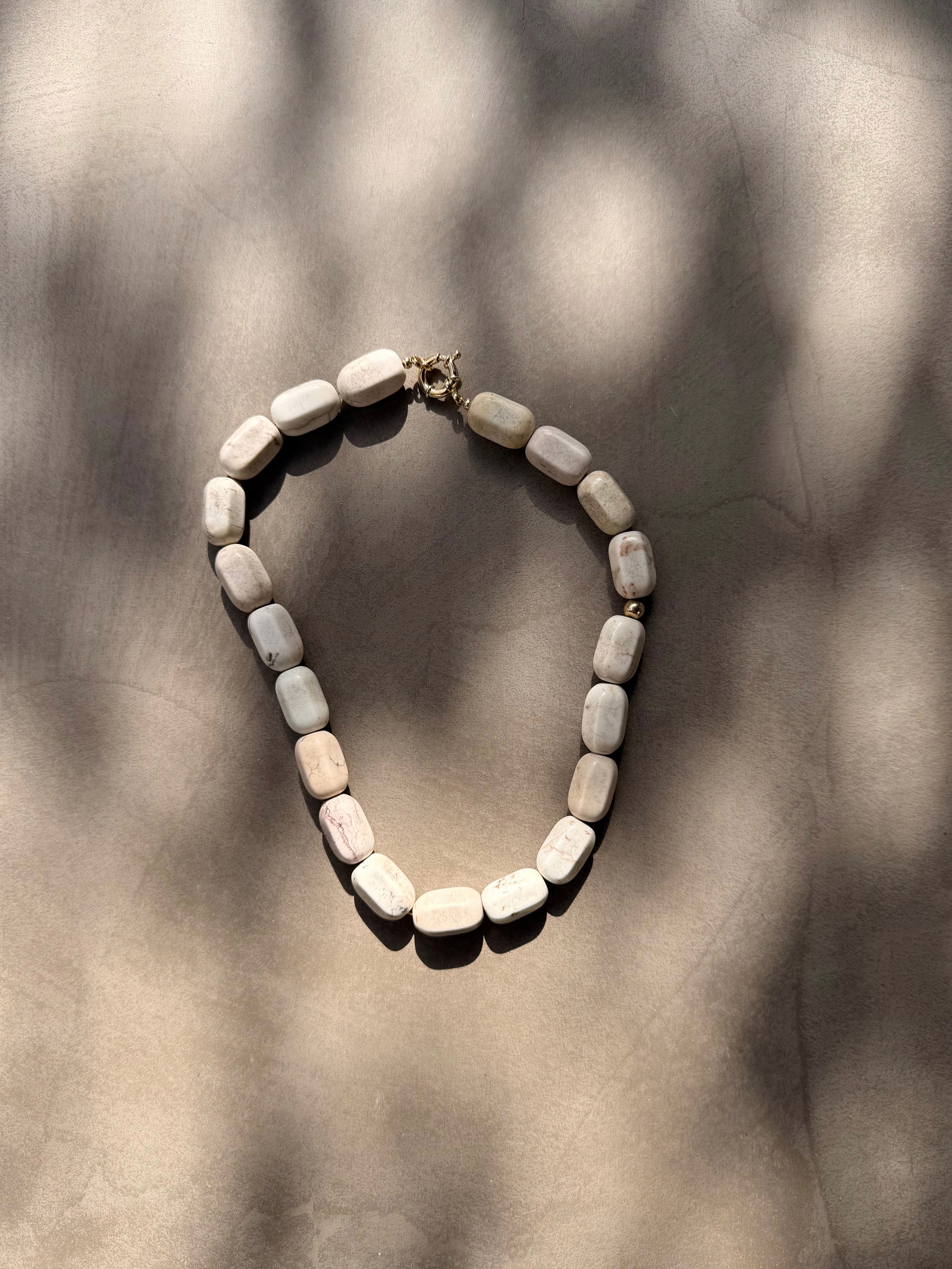 The Howlite Control