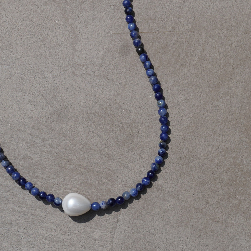 The Sodalite Pearl