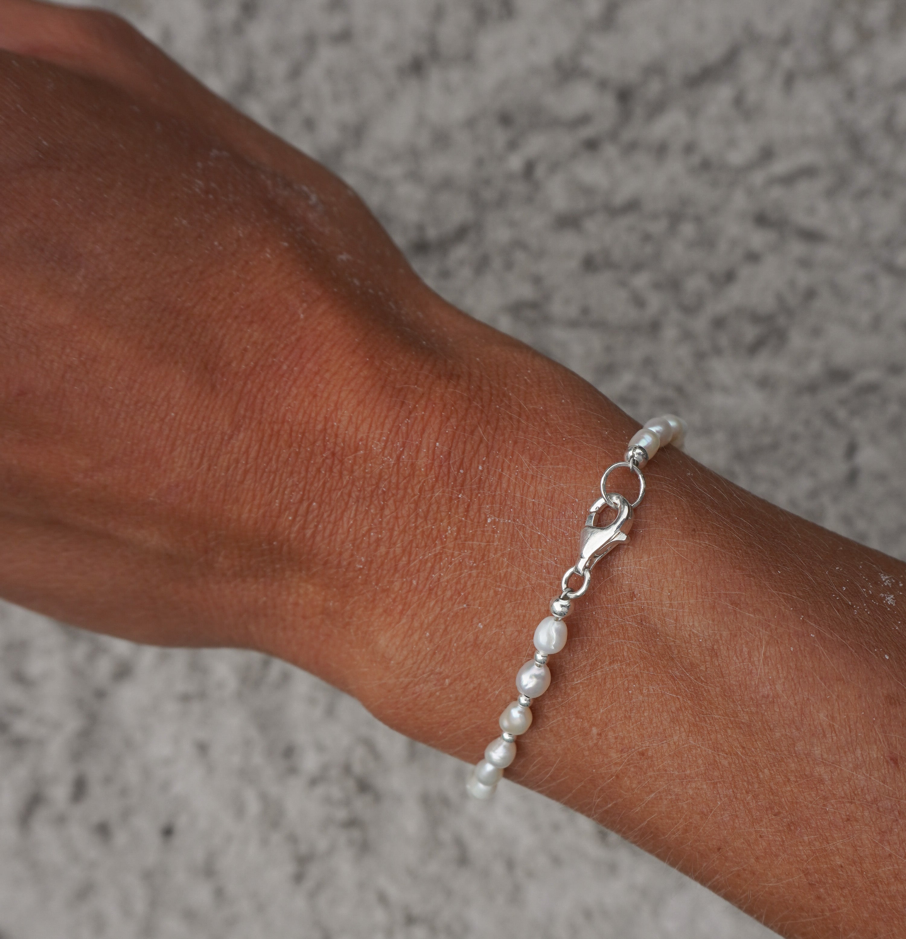 The Pearl Bracelet
