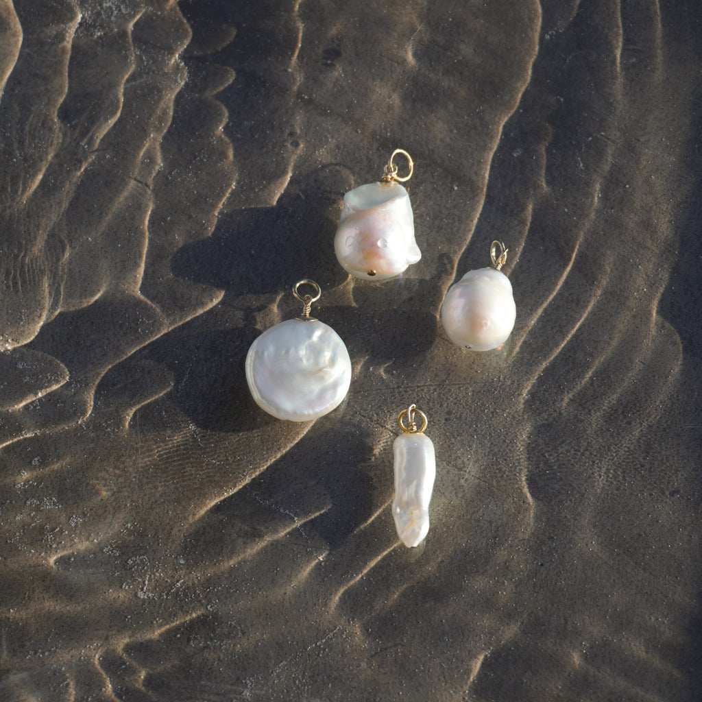The Drop Pearl Pendant