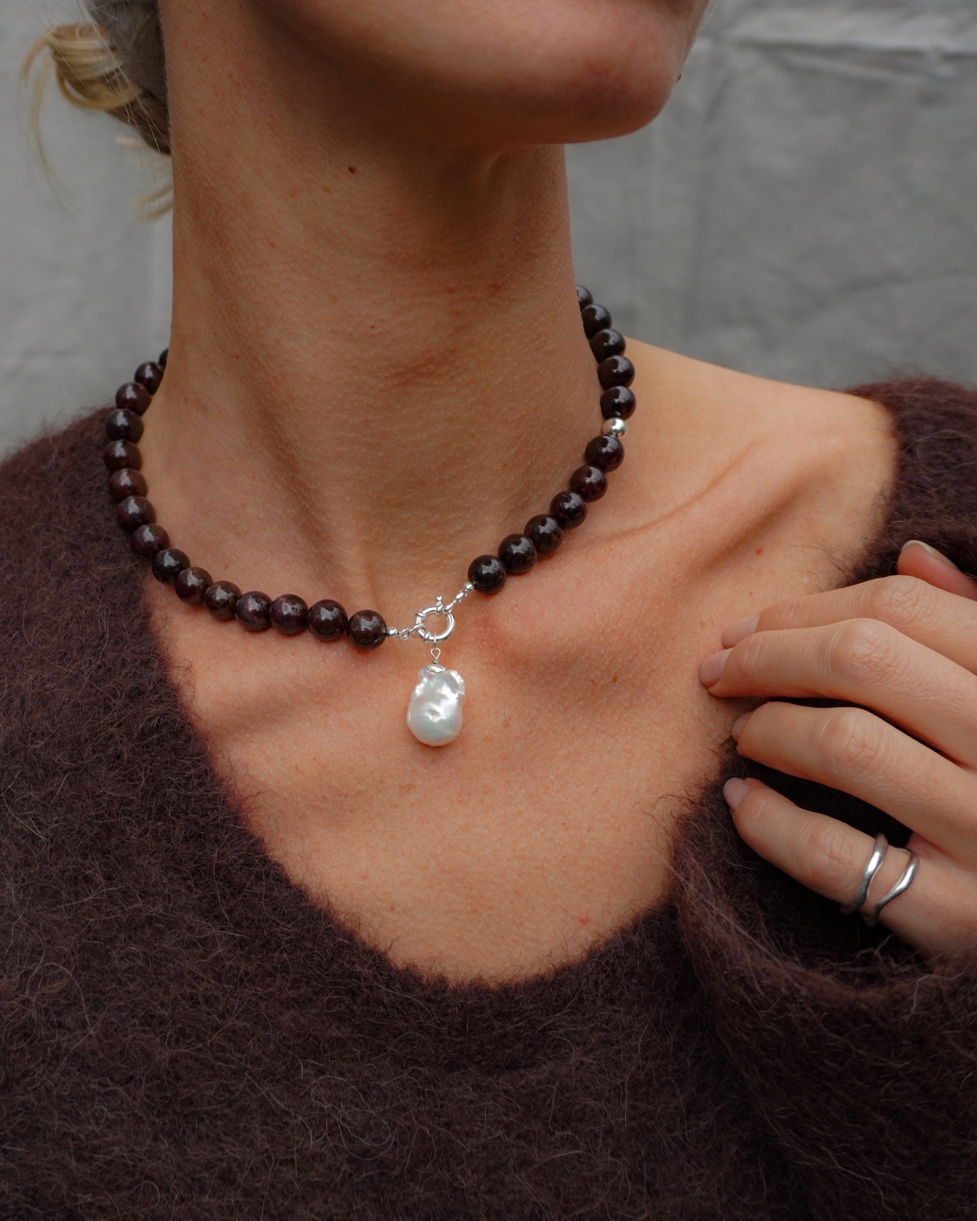 The Statement Garnet