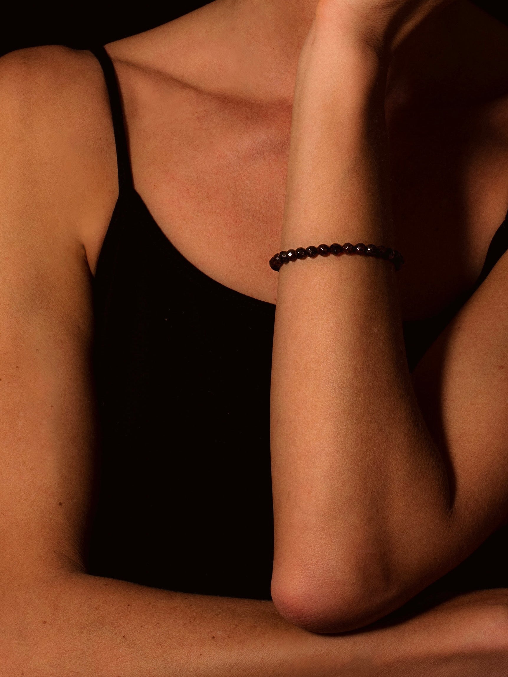Dark elegance bracelet